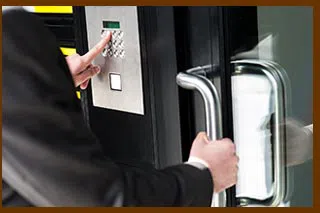 Bell Locksmith Service Bell, CA 323-803-1728 - 10-comm-lock